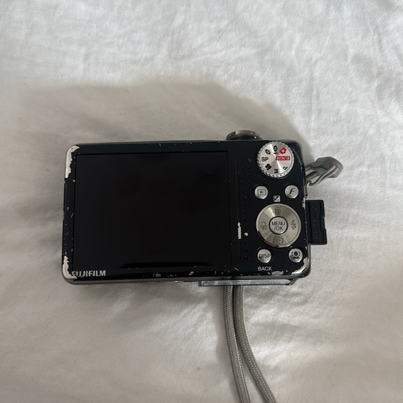 Digital Camera - Picture 2 of 2